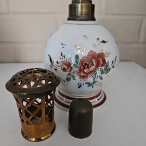 Elegant White Ceramic Oil Lamp with Floral Design and Brass Accents. Vintage